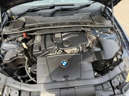 BMW 320i SE Auto full