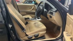 BMW 320i SE Auto full