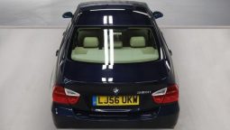 BMW 320i SE Auto full