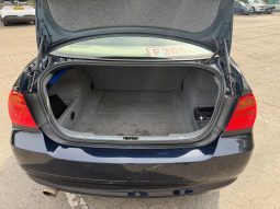 BMW 320i SE Auto full