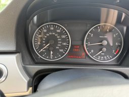BMW 320i SE Auto full